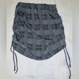 Checkered mini skirt